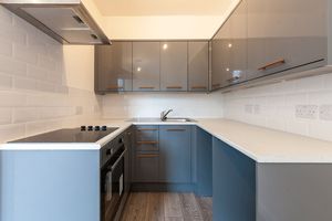 Kitchen- click for photo gallery